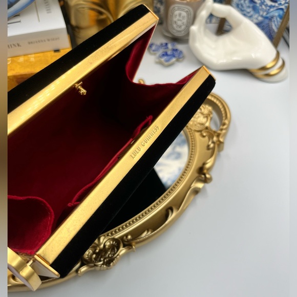 🆕 LULU GUINNESS 🧿 BNWOT Black Velvet Karlie Clutch Bag Lip Closure - Picture 11 of 13